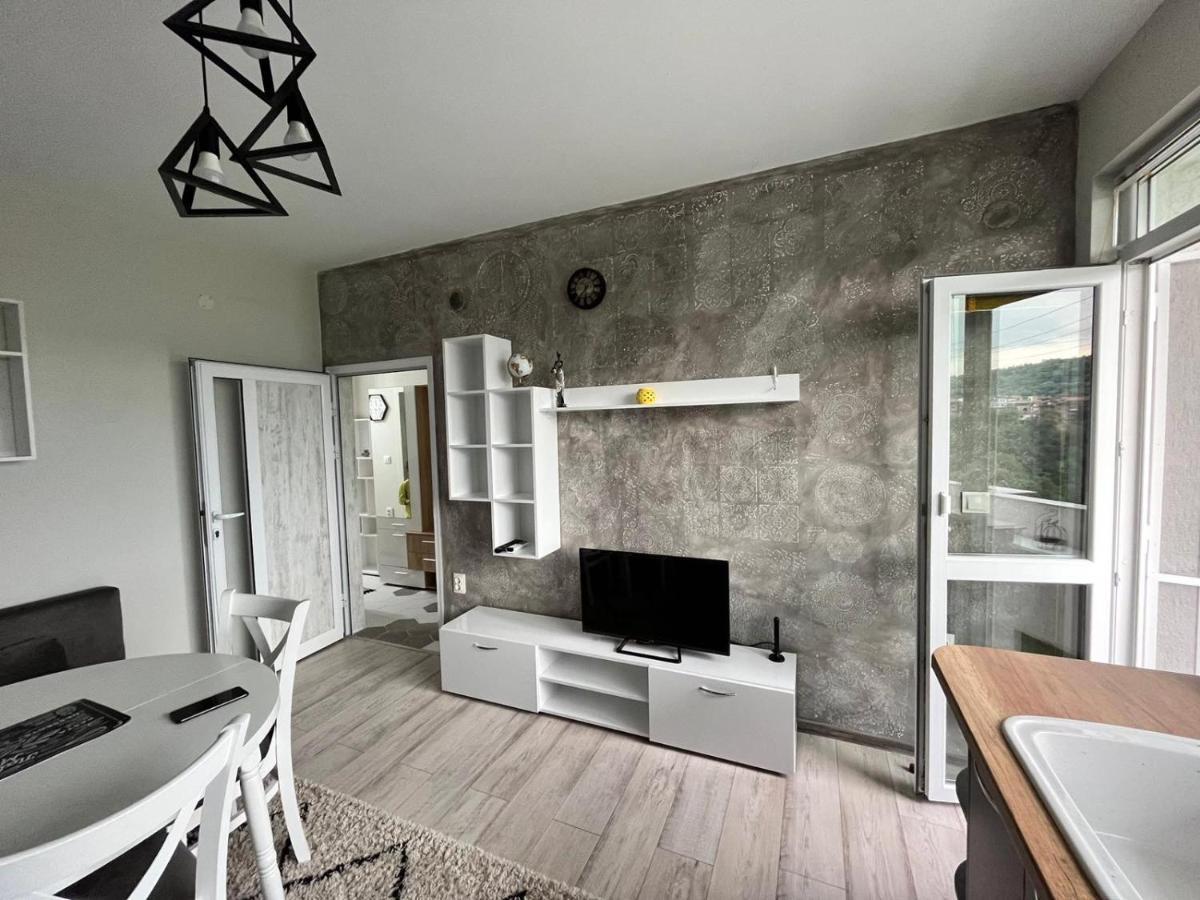 Apartment Enina Veliko Tărnovo Exteriör bild